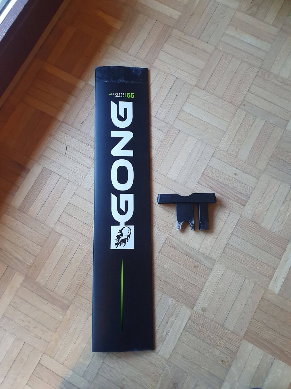 Gong Tavole da surf e di nuoto: Gong Alu Mast v2 65 cm – Difettoso da Oberrieden venduto da pavlos2000pavlos