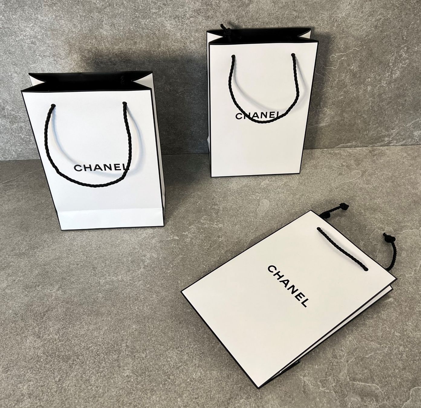 Chanel Borse: CHANEL Taschen Set: 3-teilig ... – Nuovo e nell'imballaggio originale da Klosters venduto da ClodiKL 1