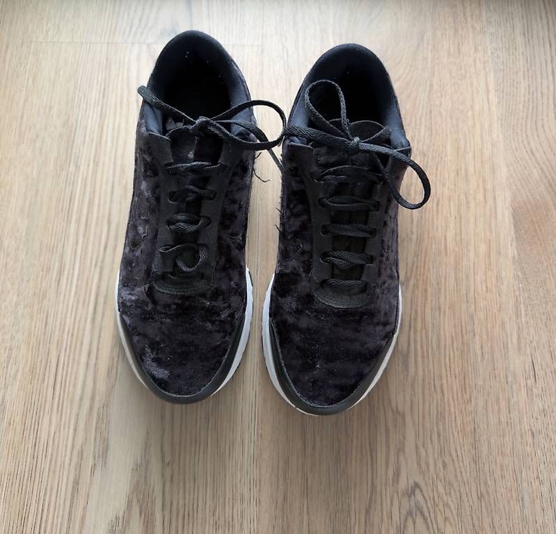 Scarpe da uomo: NIKE AIR MAX SNEAKER – Usato da Amriswil venduto da deli20 1