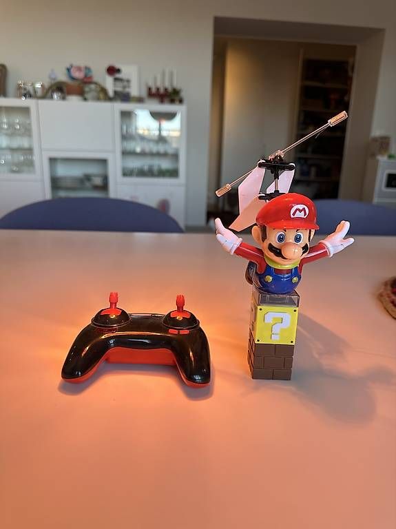 RC Modellbau: Hélicoptère super mario carrera  – Gebraucht aus Genève von m10_t92f