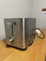 Grille-pain en acier inoxydable comme neuf