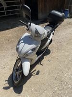 Honda Vision 110 mit Motorschaden für Ersatzteile