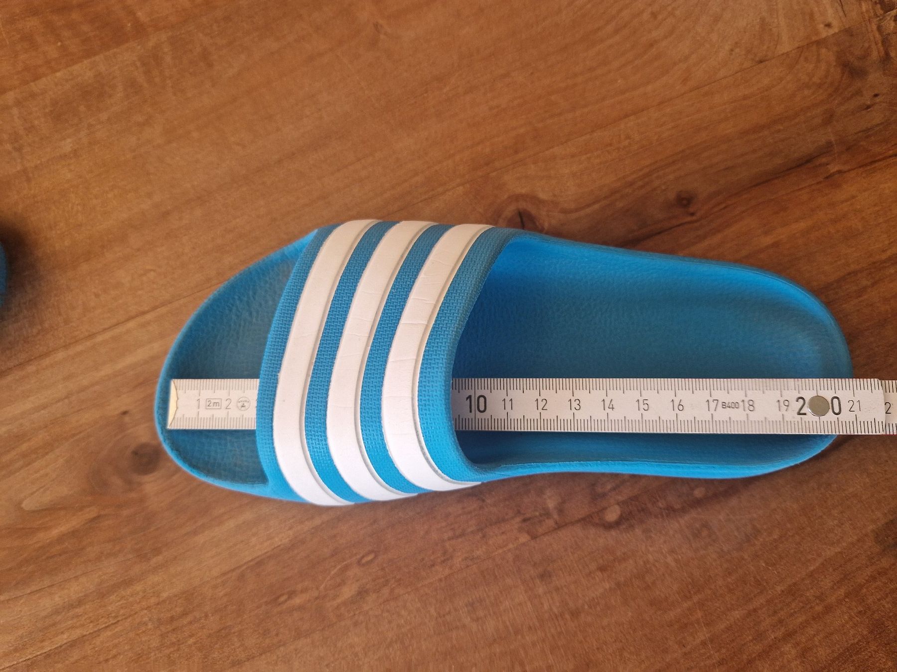 Adidas Scarpe per ragazzi: Adiletten / Badeschuhe / Badelatschen ca 33 – Usato da Giswil venduto da monimaus08 1