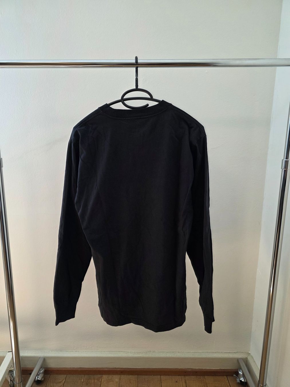 Converse T-shirt: Langarmshirt Converse – Usato da Rothenfluh venduto da sel_j856 1