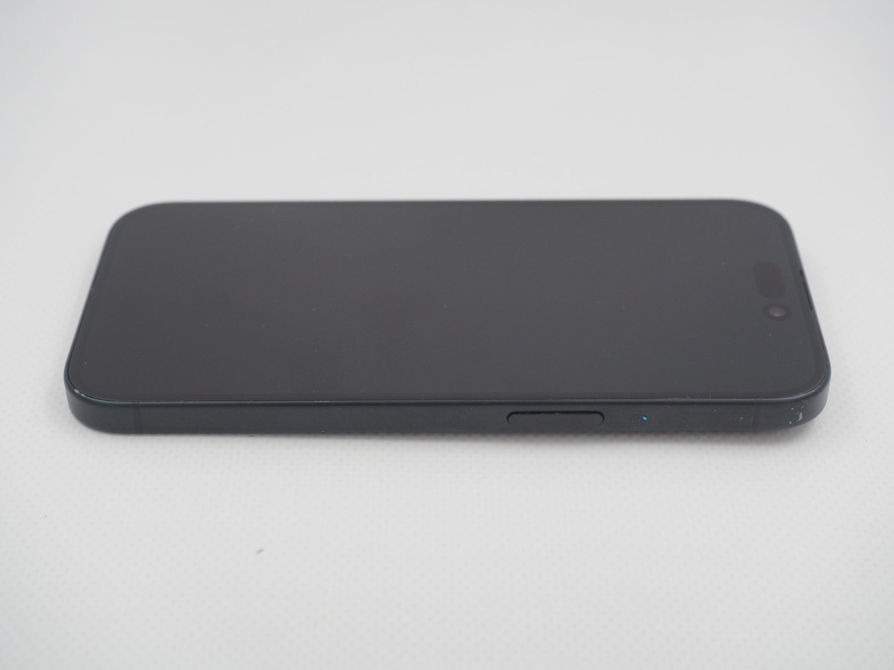 Apple Telefoni cellulari / Smartphones: APPLE iPhone 15 iCloud gesperrt (26060217) – Difettoso da Zürich venduto da fundsachenverkauf 4
