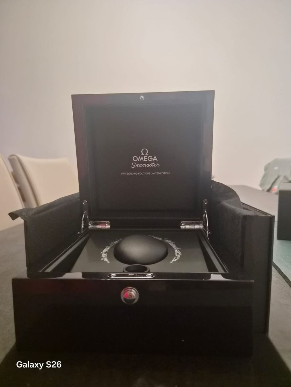 Omega Scatole porta orologi: Vend  boîte Oméga Seamaster – Usato da Genève venduto da hen_dz9m 2
