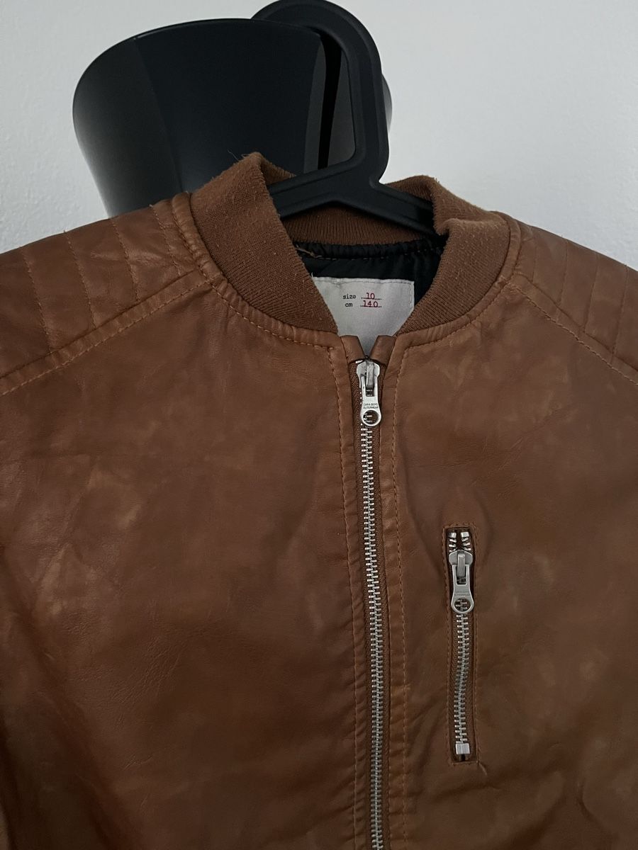 Zara Vestes & Manteaux: Kinder Lederjacke braun Gr. 140 – D'occasion à Hinwil par dire07 1
