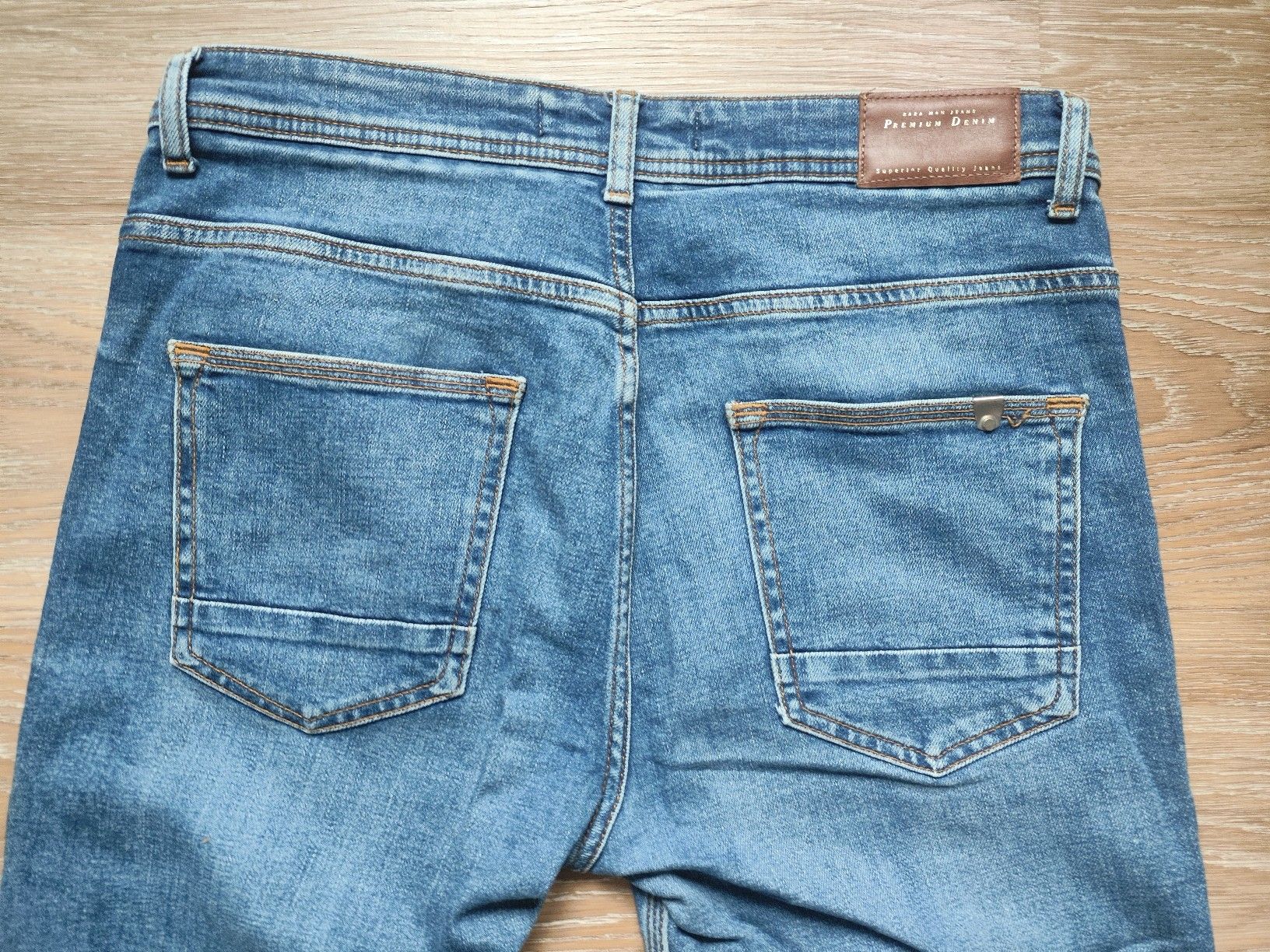 Zara Jeans: Zara Denim Premium Jean – Nuovo (secondo la descrizione) da Winterthur venduto da Ajcps 2