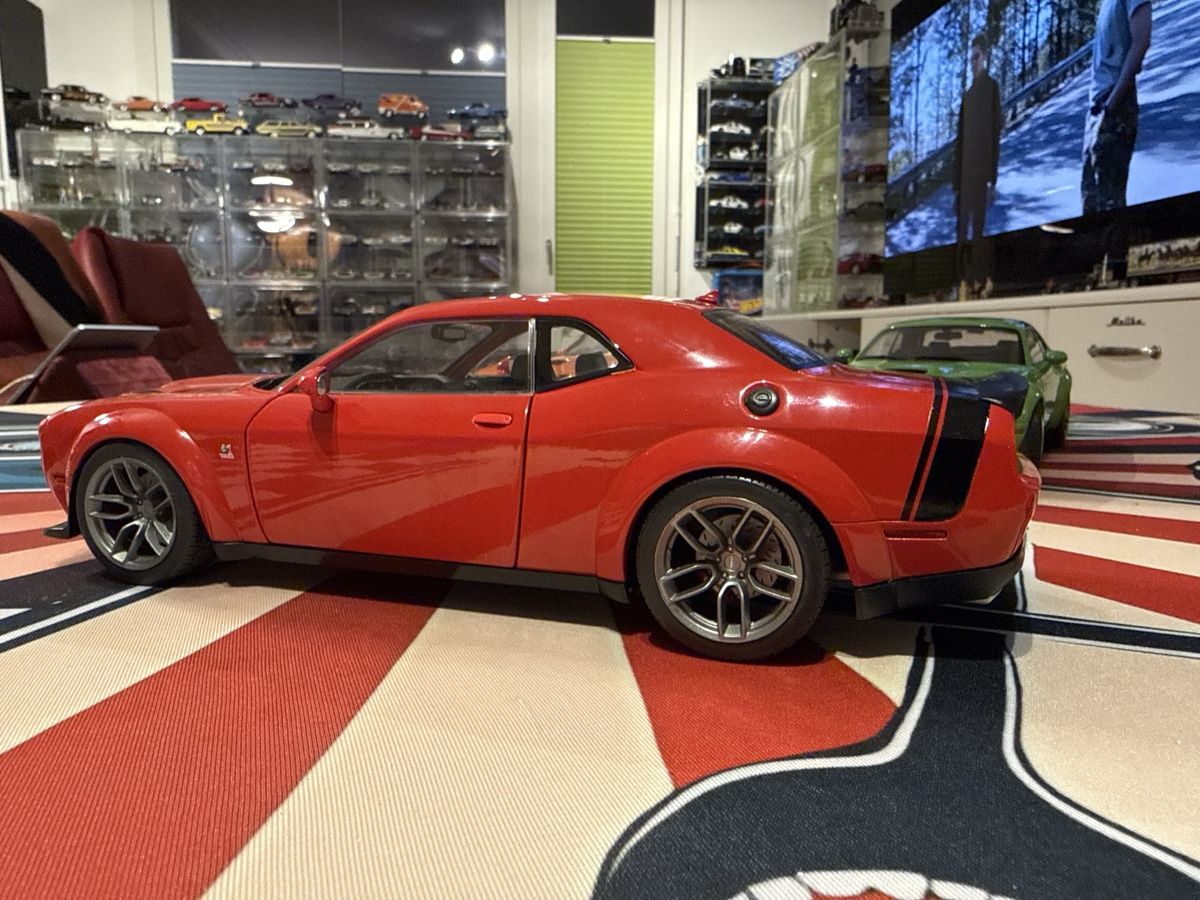 Dodge Modellini d'auto: Dodge Challenger SRT Demon, rot, Modellauto, 1:18, Top! – Nuovo (secondo la descrizione) da Basel venduto da Zomeg 4