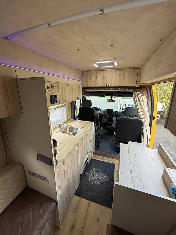 Veicoli da campeggio: Renault Master Camper – Usato da Sargans venduto da o.beeler 3