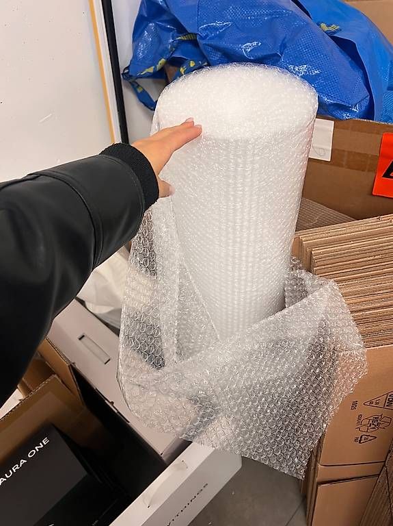 Kartons: Umzugskartons – Neu und originalverpackt aus Siebnen von dia_672h 3