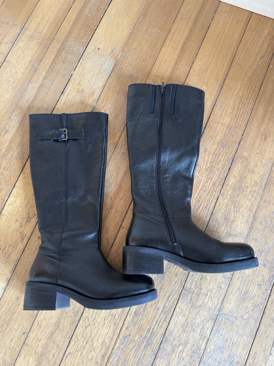 Damenschuhe: Cool boots  – Gebraucht aus Männedorf von Clearskies 1