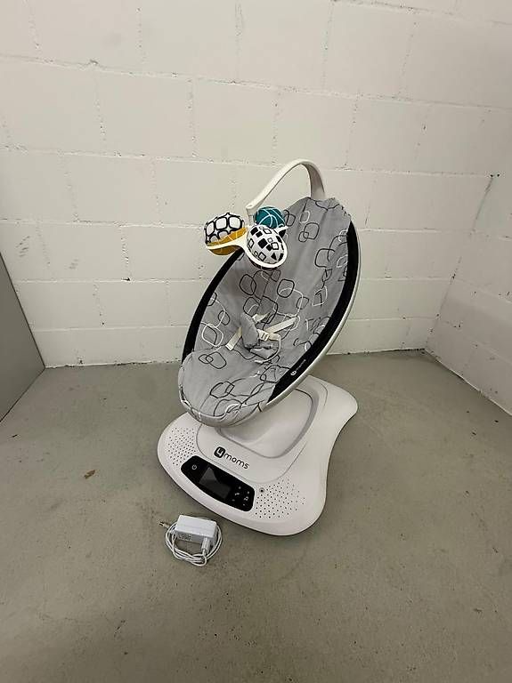 Sdraiette & Sdraiette a dondolo: 4moms mamaroo Wippe – Usato da Dättwil AG venduto da ZelihaR