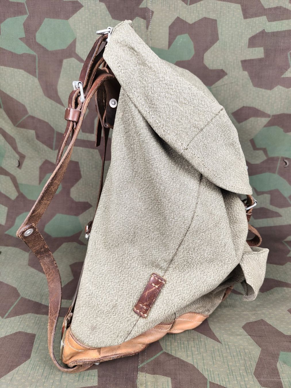 Schweizer Armee Uniformi: Rucksack Ord. 1958, Variante 1 – Usato da Bauma venduto da SwissMilitaria 3