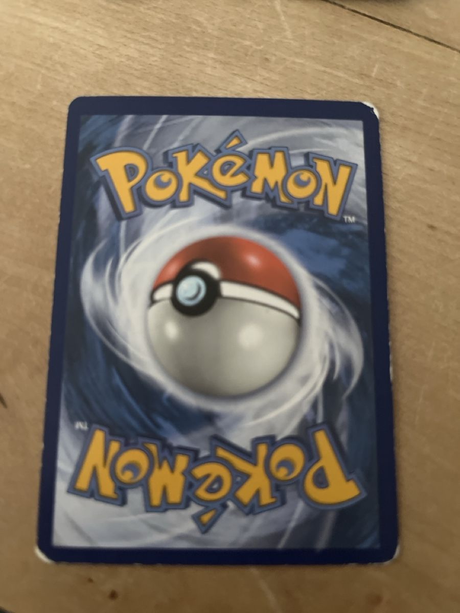 Pokémon Carte collezionabili: Glurak Pokémon  – Usato da Zürich venduto da ser_m5qz 1