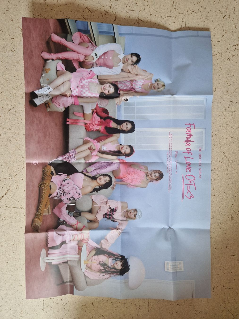 Poster & Bilder: Twice Poster – Gebraucht aus Erlinsbach von car_tz9m 1