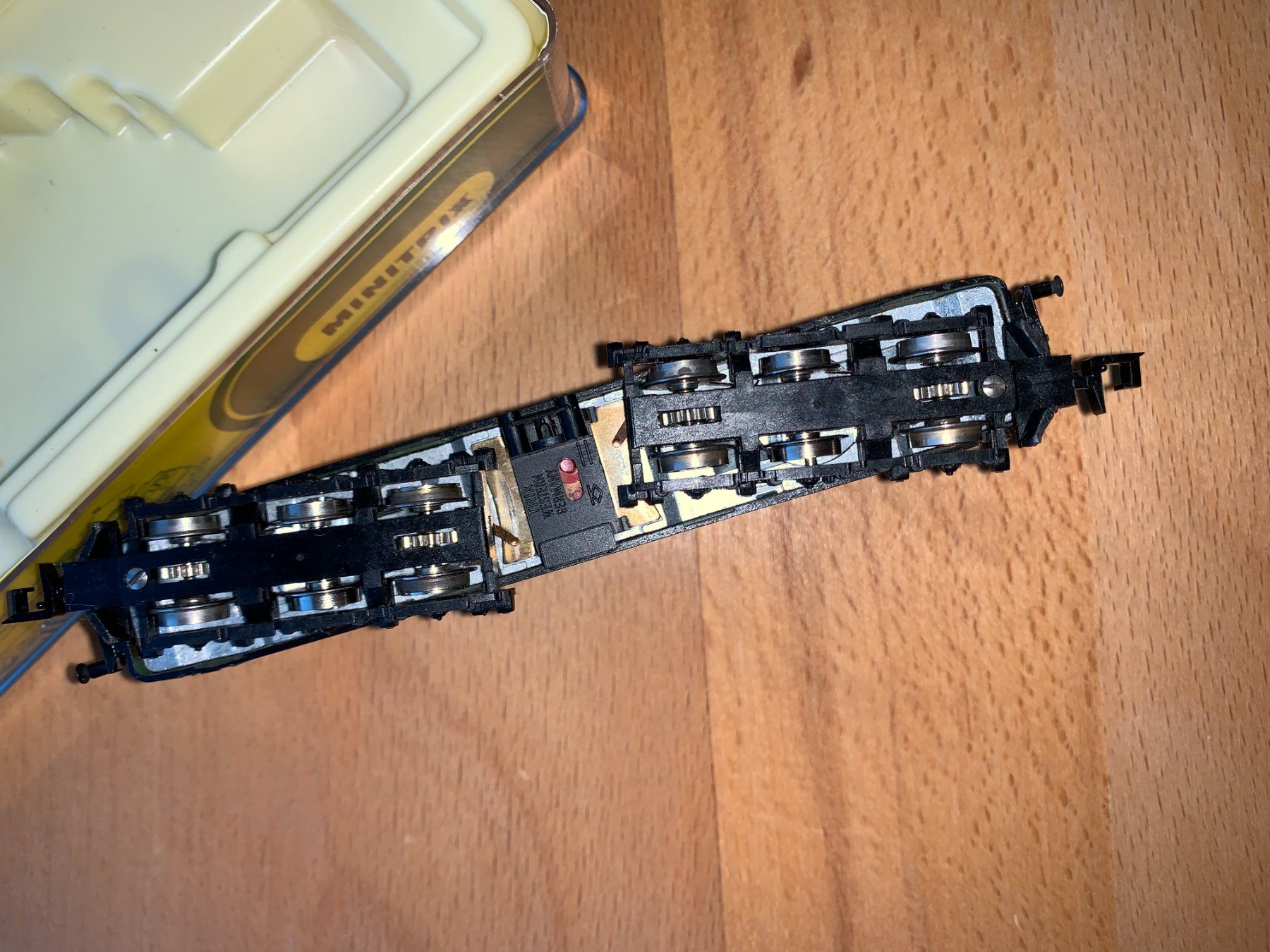 Trix Modellini di ferrovie: Minitrix DB E-Lok 151 – Nuovo (secondo la descrizione) da Belp venduto da capowiga 4