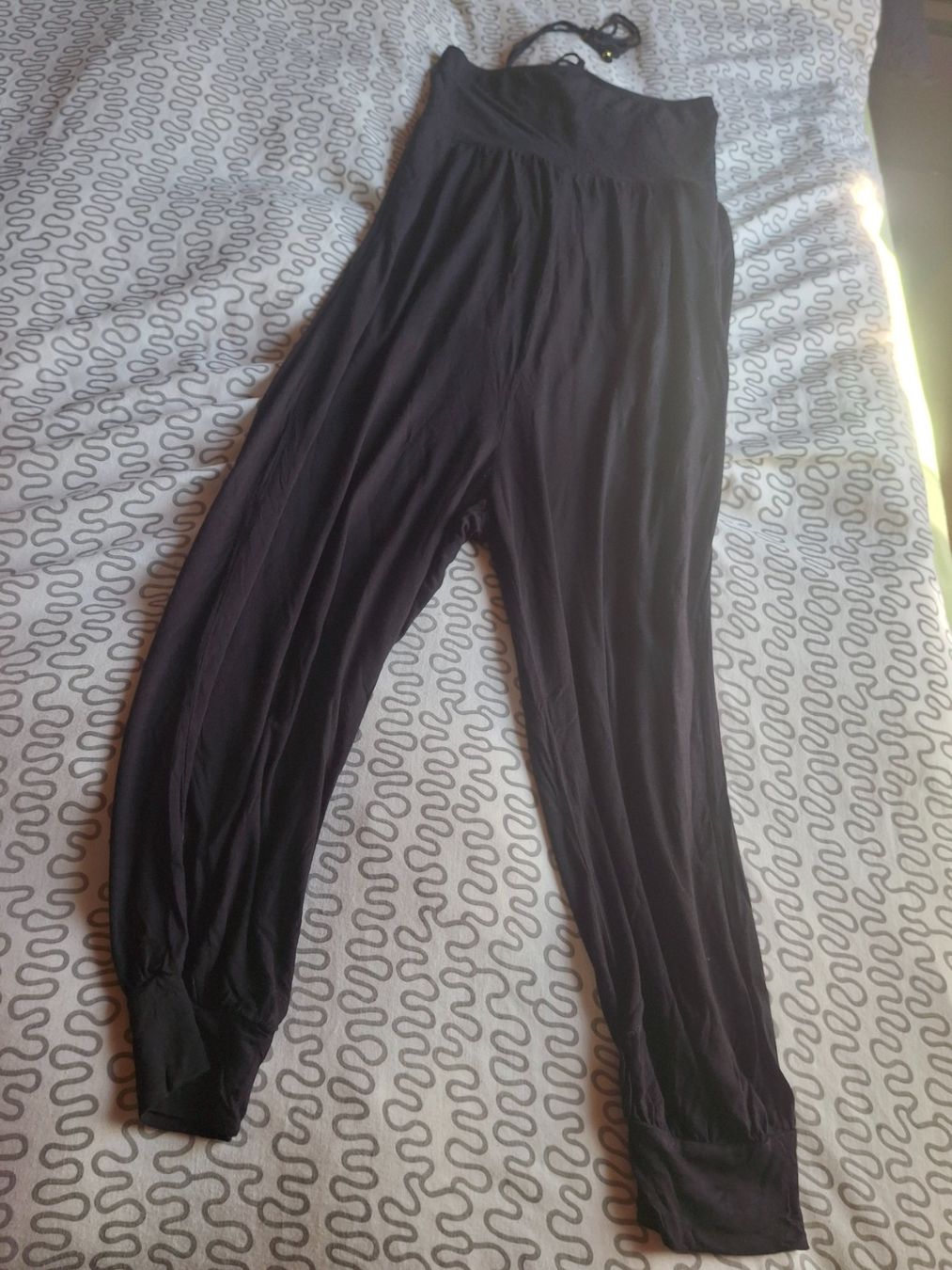 H&M Jumpsuits: Overall noir taille 36 marque H&M – Gebraucht aus Villiers von san_jn5w 3