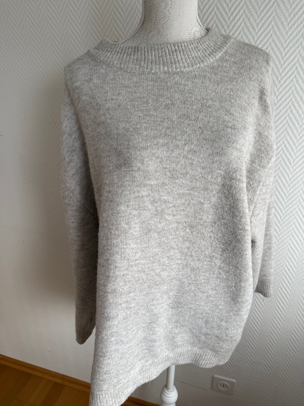 Zara Pulls & Sweat-shirts: Zara pullover Gr. M/L  Acryl – D'occasion à Kirchdorf AG par coco123