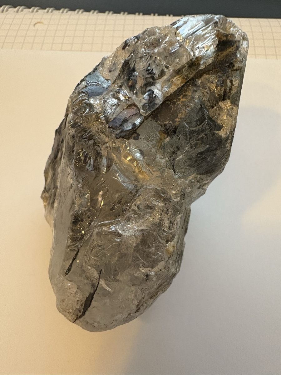 Minerali & Pietre curative: Quartz-Kristal mit katzengolg /wallis – Usato da Murten venduto da Tzaugg 4