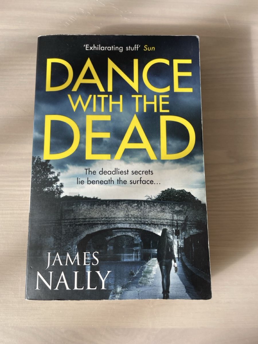 Libri: James Nally - Dance with the Dead – Usato da Glis venduto da Fabienne0101