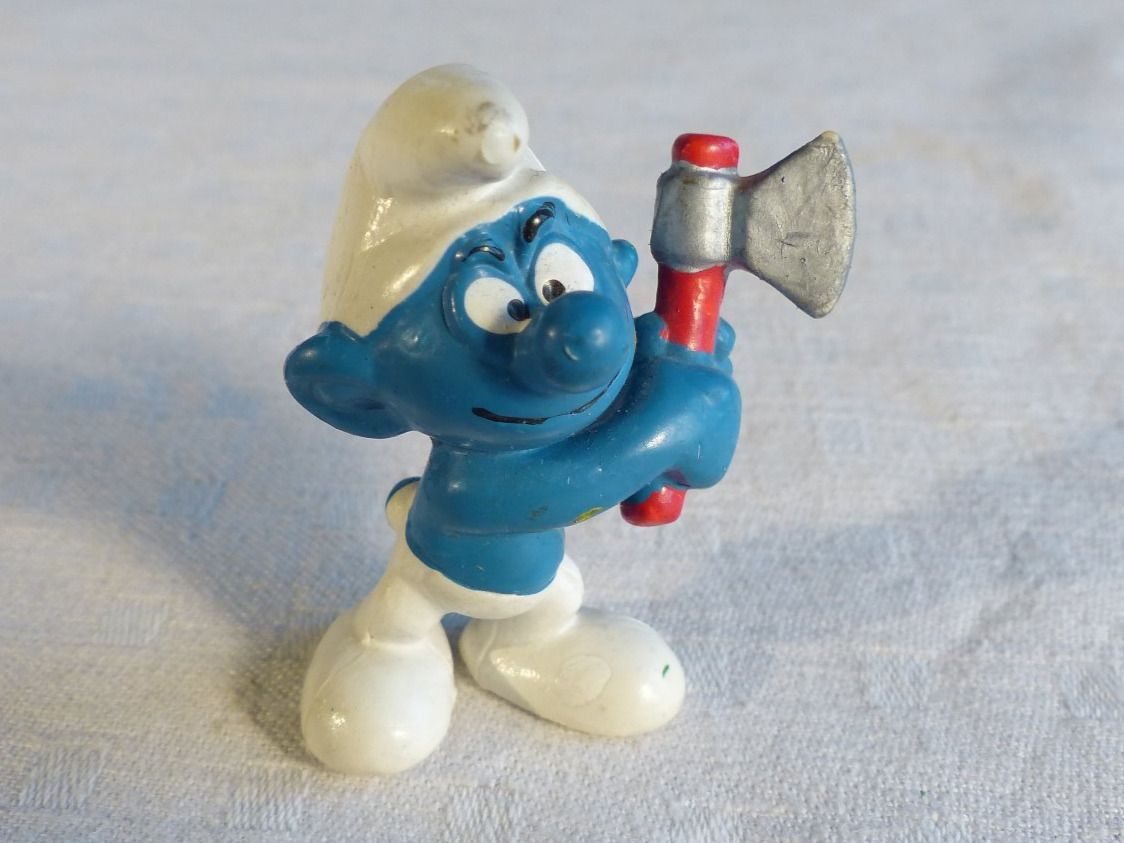 Figuren: Holzhacker Schlumpf – Gebraucht aus Zürich von botschinski