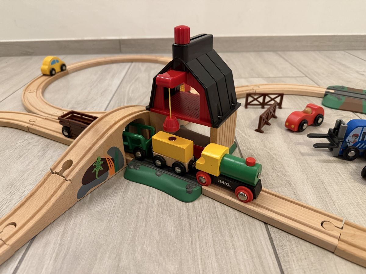 Brio Giocattoli: Brio Holzeisenbahn  – Usato da Schaffhausen venduto da HoneyBunny01