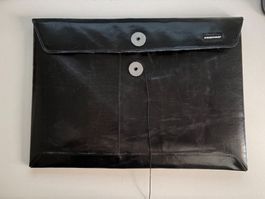 Freitag F421 SLEEVE FOR LAPTOP 15"