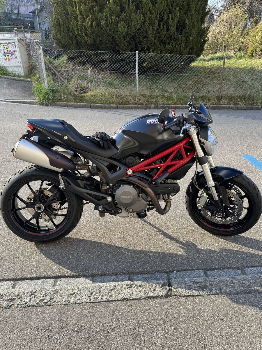 Ducati Strada: Ducati Monster 796 ABS - 35kw – Usato da Winterthur venduto da dav_n8nt 1