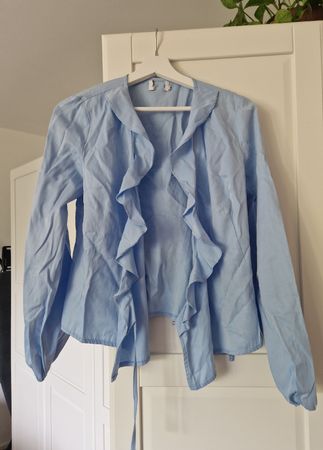 Bluse mit Rüschen, nakd fashion, Gr. S