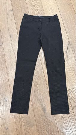 Damen Hose Strech Schwarz gemustert Grösse 38 /guter Zustand