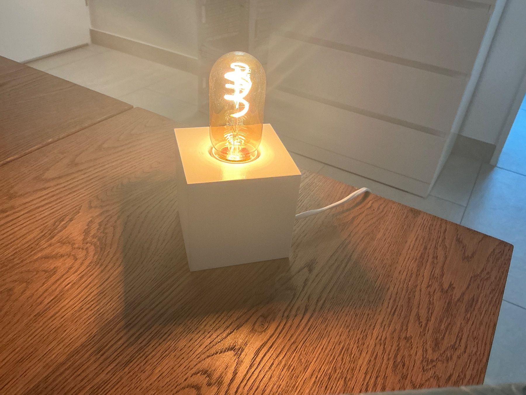 Lampade: Coole Tischlampe/ Nachttischlampe Led – Usato da Würenlos venduto da Starceve 1