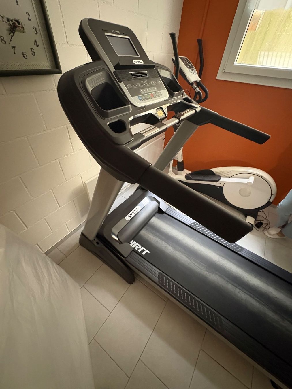 Hometrainer: SPIRIT XT185 Laufband – Usato da Zuzwil SG venduto da Zibu-3 2