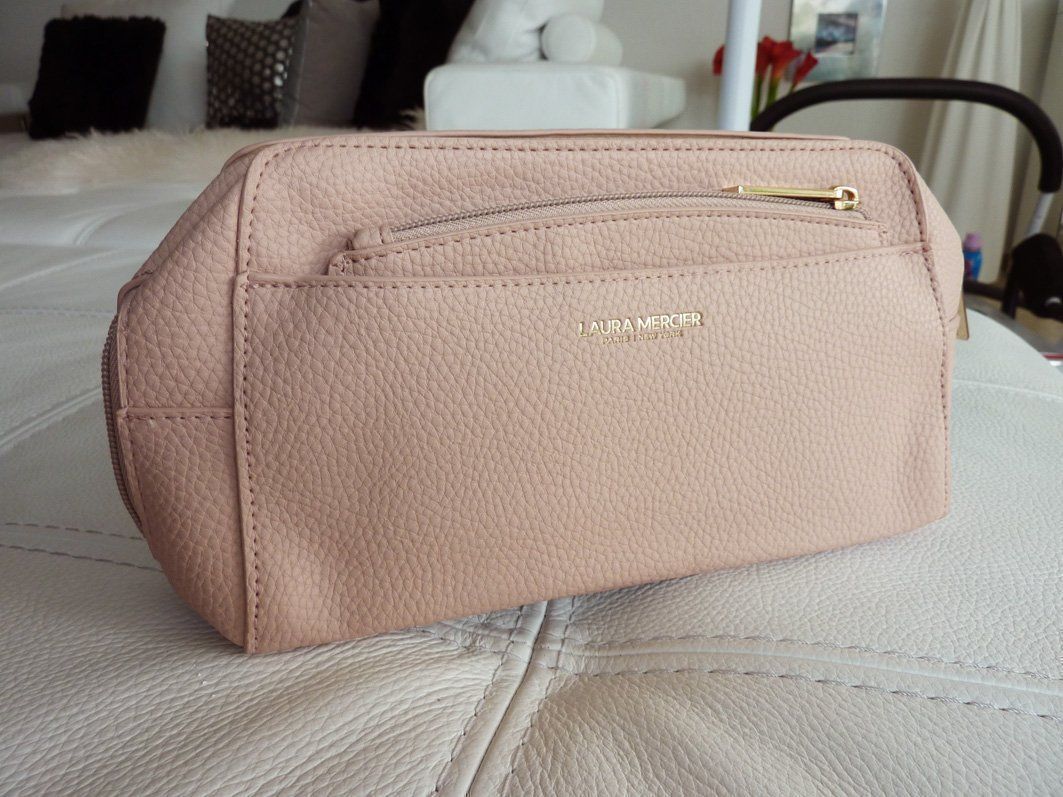 Kosmetikkoffer: LAURA MERCIER Kosmetiktasche 2er Set NEU – Neu und originalverpackt aus Bassersdorf von Villavia 1