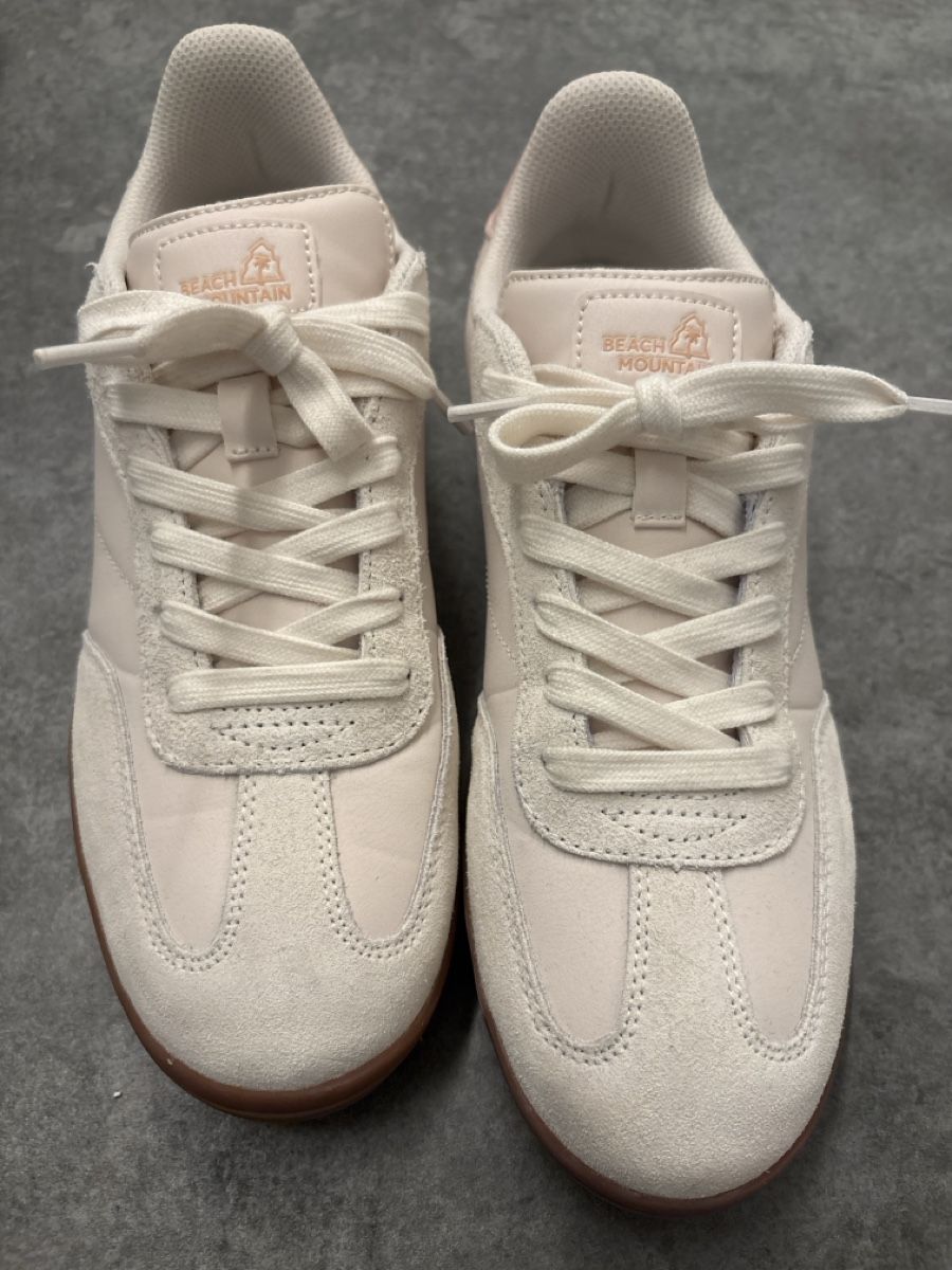 Scarpe da donna: Beach Mountain hellrosa, Gr. 40 – Usato da Jona venduto da glarnerland24