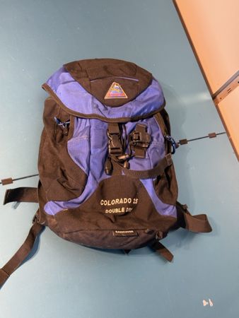 Rucksack Colorado 25 blau schwarz mit Regenschutz gebraucht