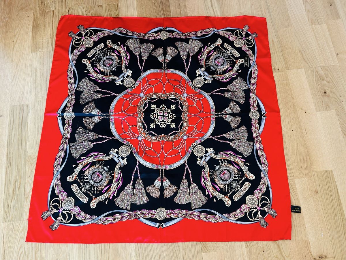 Foulards, Tücher & Schals: Foulard en soie – Neu (gemäss Beschreibung) aus Founex von etswang