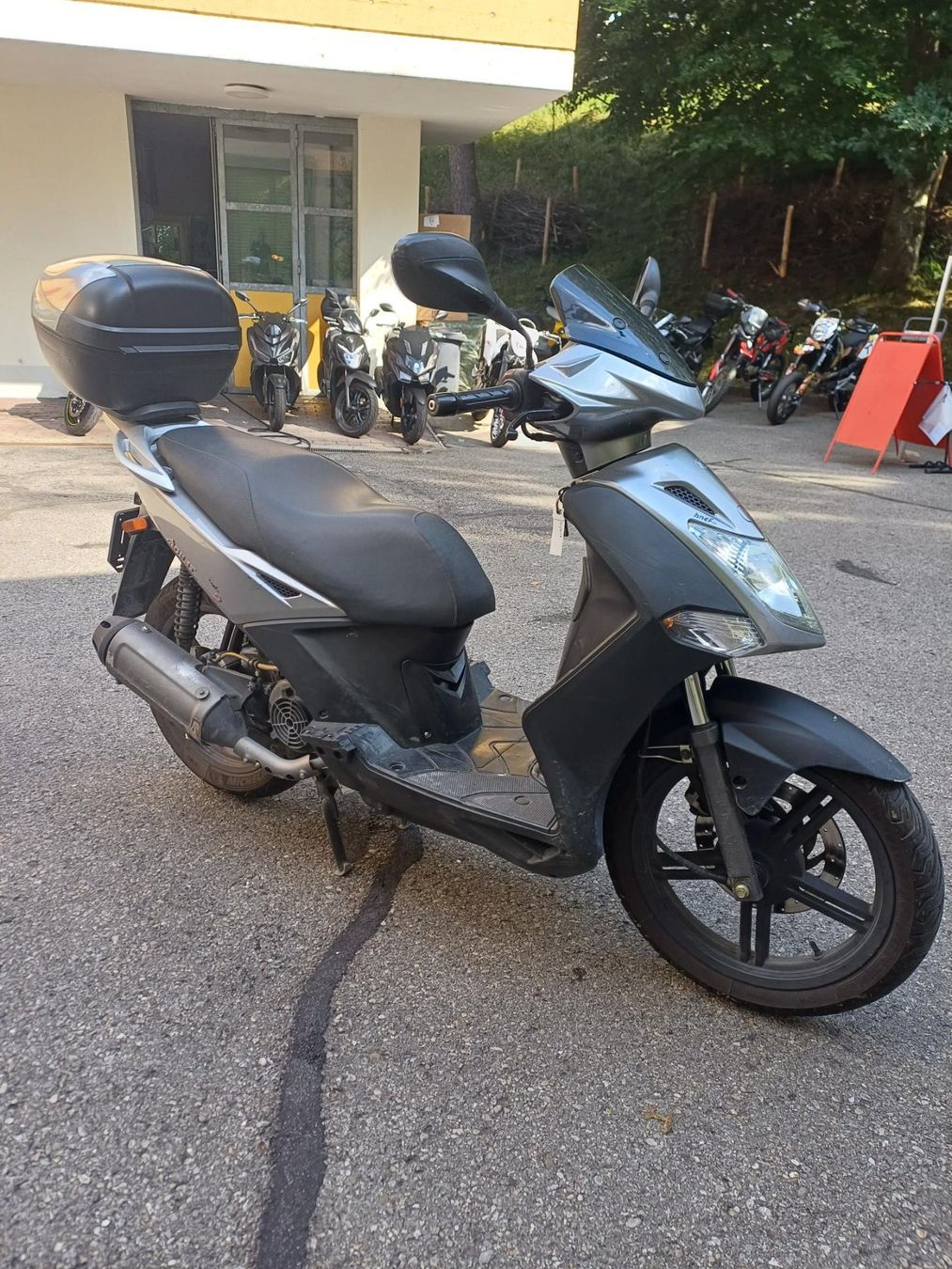 Kymco Scooters: Roller/Scooter Kymco Agility 125 Ab Platz! – Defekt aus Appenzell von hgmotos 2