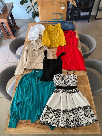 Damen Kleider Bundle – ca. 45 Teile – Gr. M–L/XL