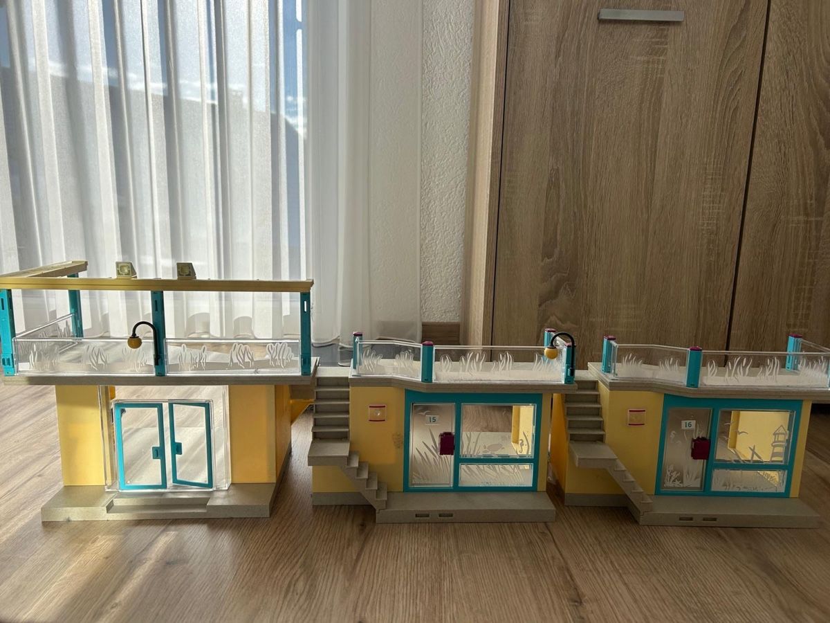 Playmobil Giocattoli: Beach Hotel Playmobil – Usato da Othmarsingen venduto da milanac1