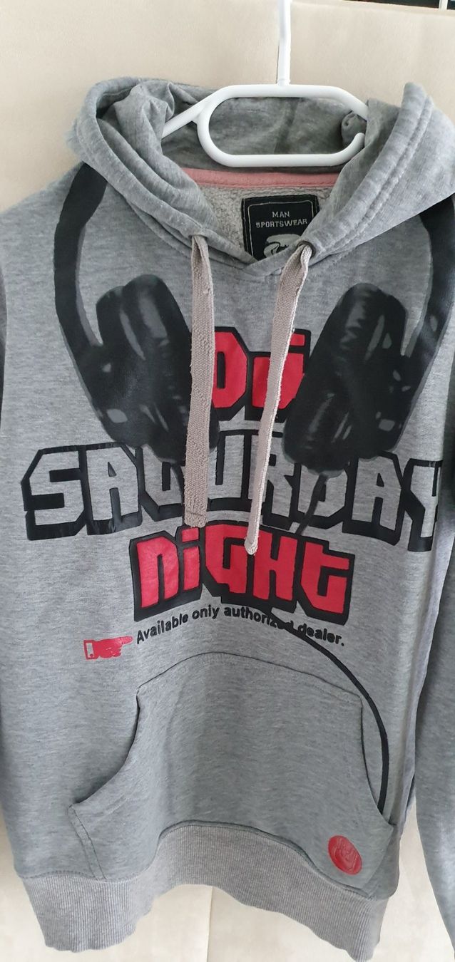 Pullover & Sweatshirts: Pullover Piazza Italia Saturday Night Grösse M. – Gebraucht aus Zürich von Leica.C89 1