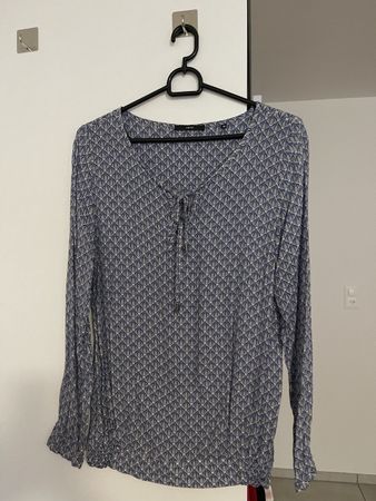 Elegant Long Sleeve Blouse, Size S Perfect for Autumn