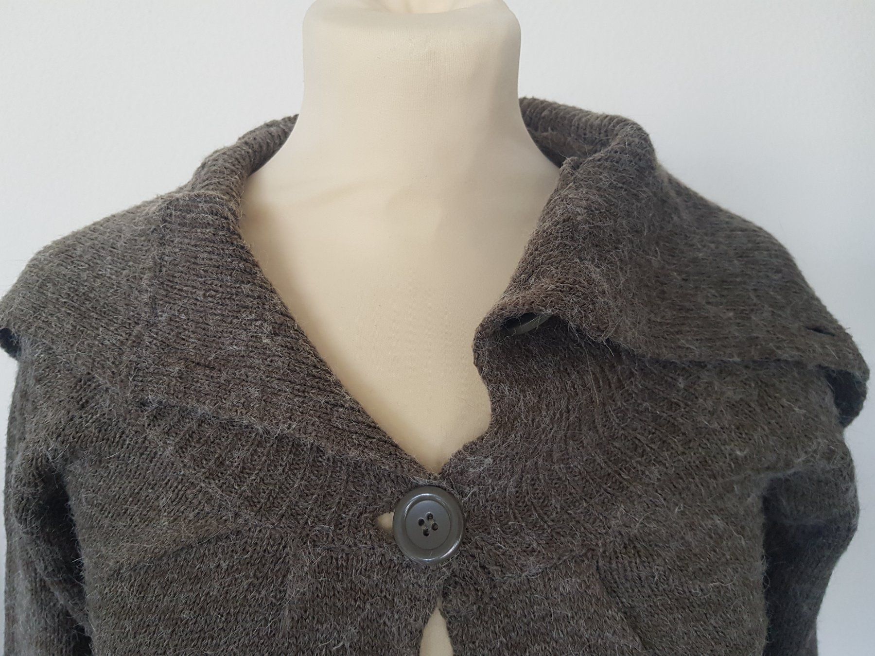 Only Giacche: DAMEN STRICKJACKE VON ONLY – Usato da Root venduto da LifestyleAccessoires 3