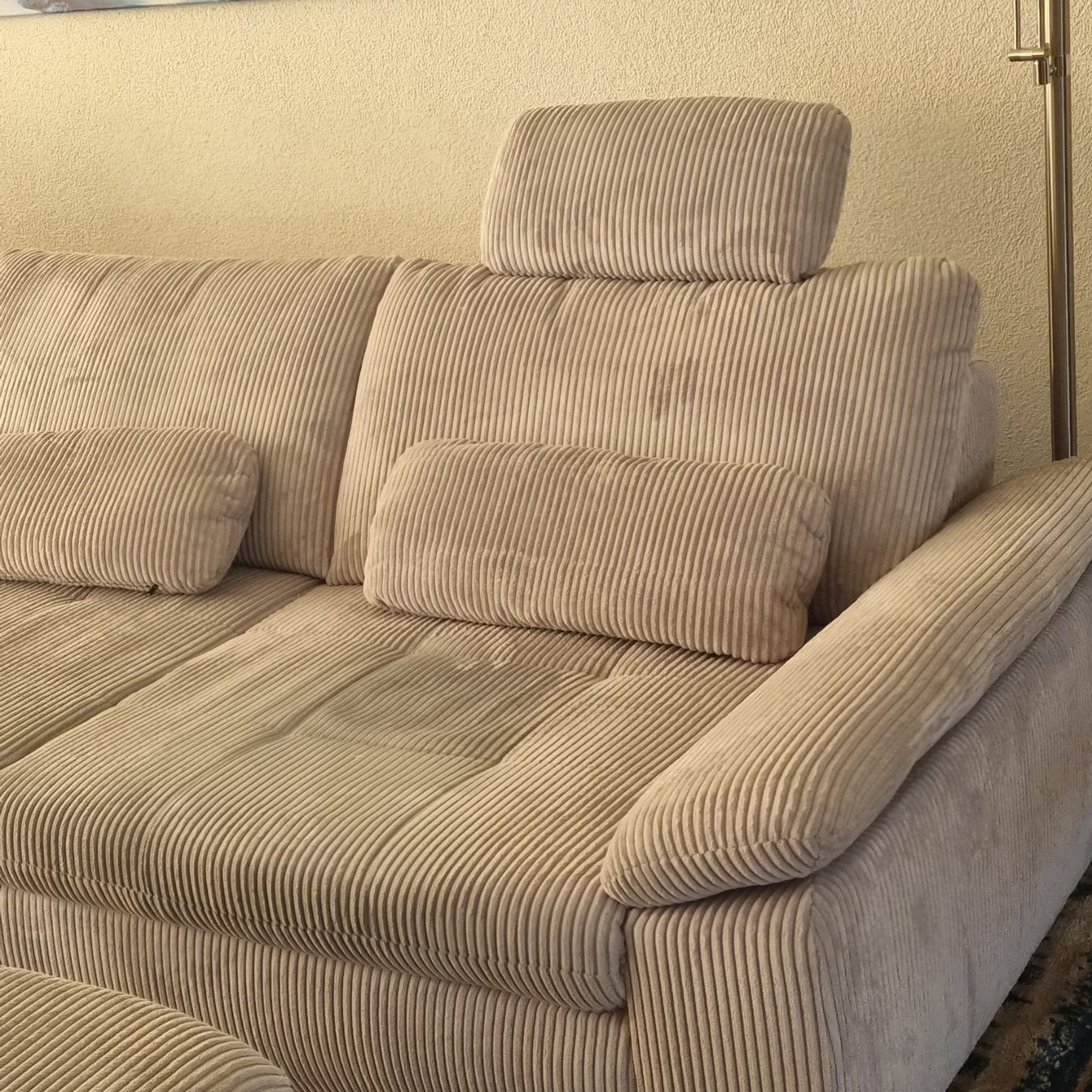Divani: Ecksofa hellgrau Cordstoff – Usato da Cham venduto da Pilatus97 2