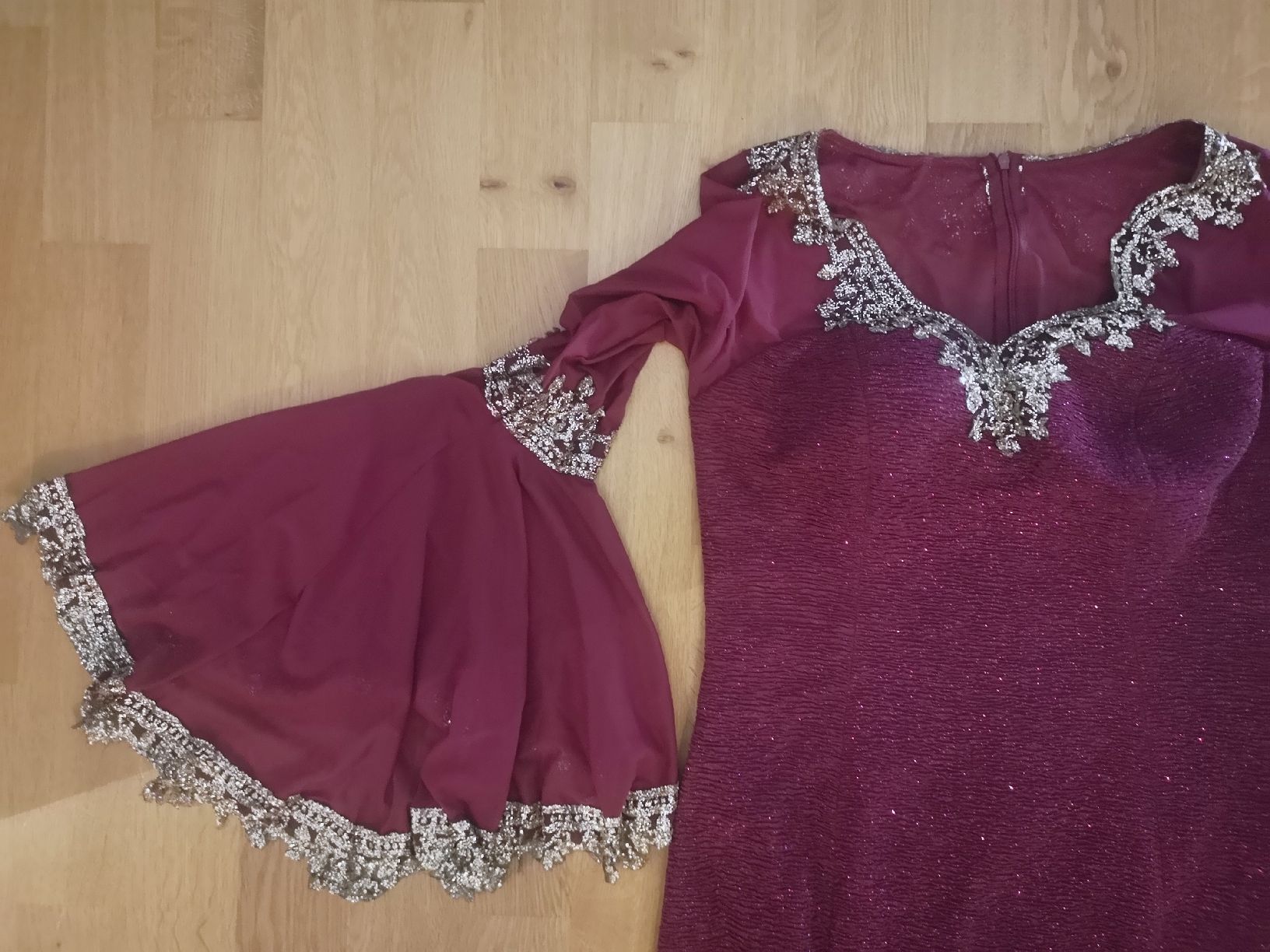 Vestiti: orientalisches Festkleid Gr. 42 / XL – Usato da Niederbipp venduto da kevintifu20 2