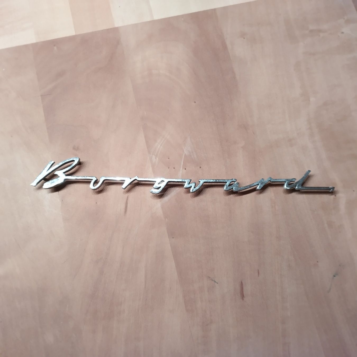 Borgward Tutti pezzi di ricambio auto: Originales Borgward Emblem / Schriftzug – Usato da Arnegg venduto da Arnrom