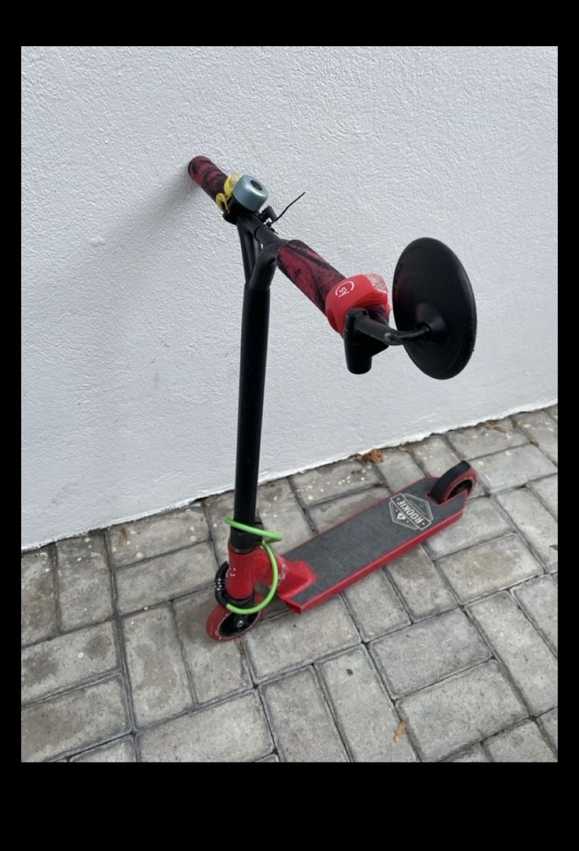Kickboard: Rookie Pro Scooter Est. 2018  – Usato da Rüfenacht BE venduto da Users