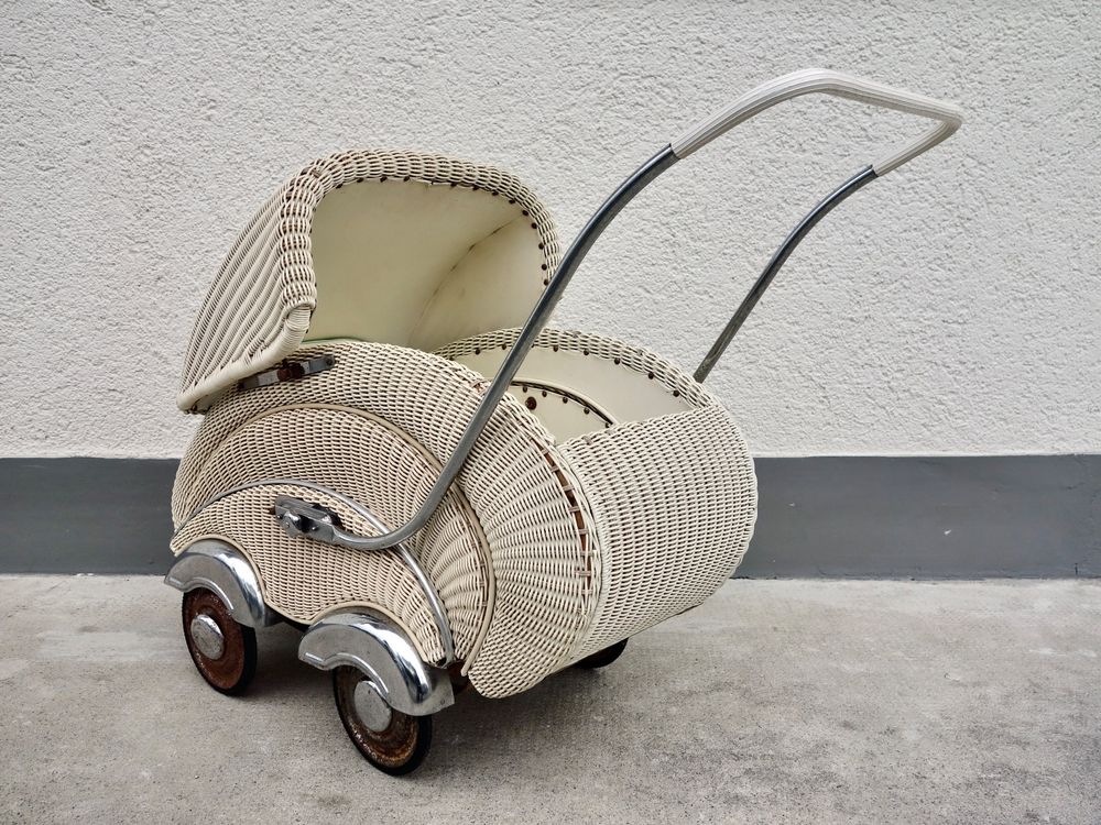 alter Puppenwagen 50er 1950er gekorbt geflochten (Gebraucht) in Kerzers fr  CHF 265  nur Abholung auf Ricardo kaufen