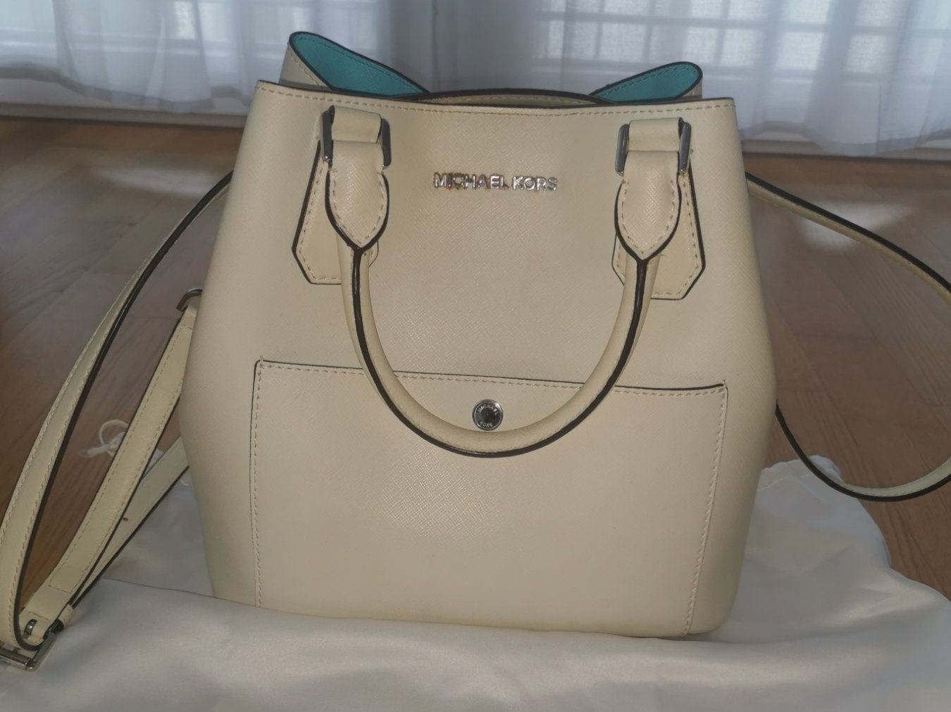 Michael Kors Taschen für Damen: Michael Kors Tasche Weiss – Gebraucht aus Bern von alina_k 2