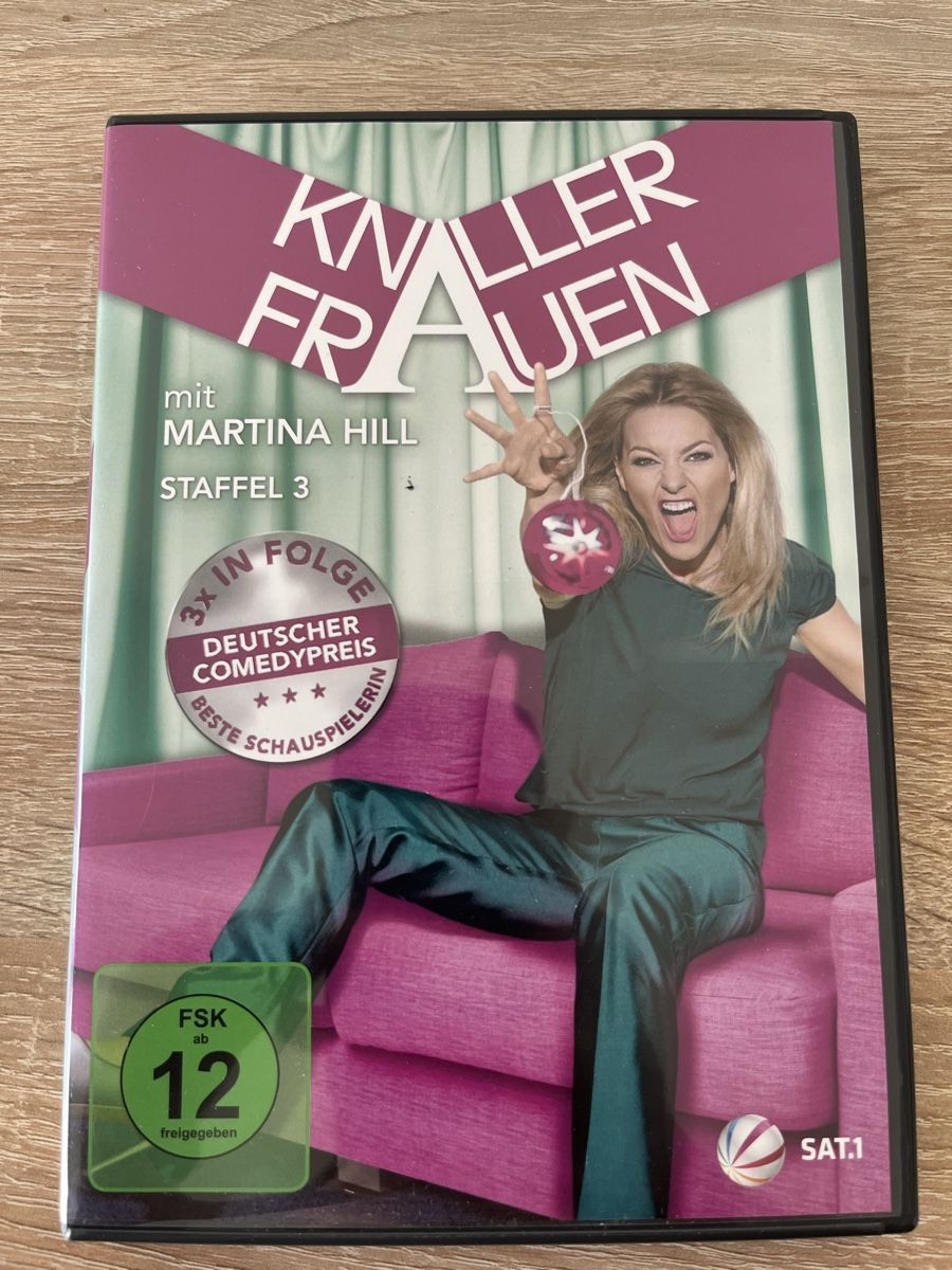 Tutti i DVDs: DVD Knallerfrauen Staffel 3 – Usato da Glarus venduto da Kathrin-1988